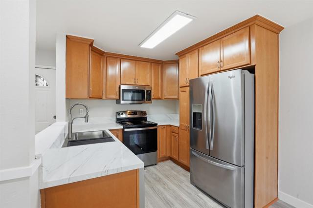 Detail Gallery Image 3 of 33 For 3435 Capalina Rd #10,  San Marcos,  CA 92069 - 2 Beds | 1 Baths