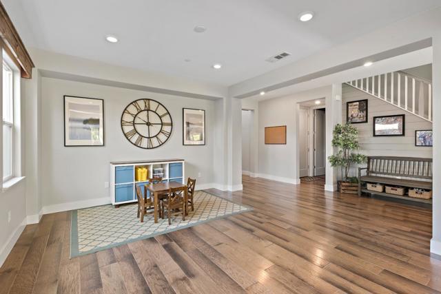 1611 Vinsanto Court, Gilroy CA: https://media.crmls.org/mediaz/0d9b96ef-a019-46af-ad27-3ef00e41169c.jpg