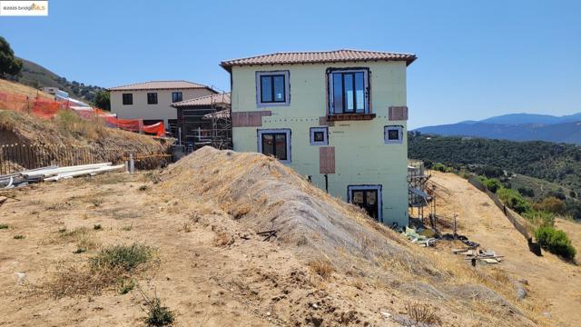 306 Country Club Hts Hts HTS, Carmel Valley CA: https://media.crmls.org/mediaz/0d9c359b-79be-4076-a43e-c226f1963979.jpg