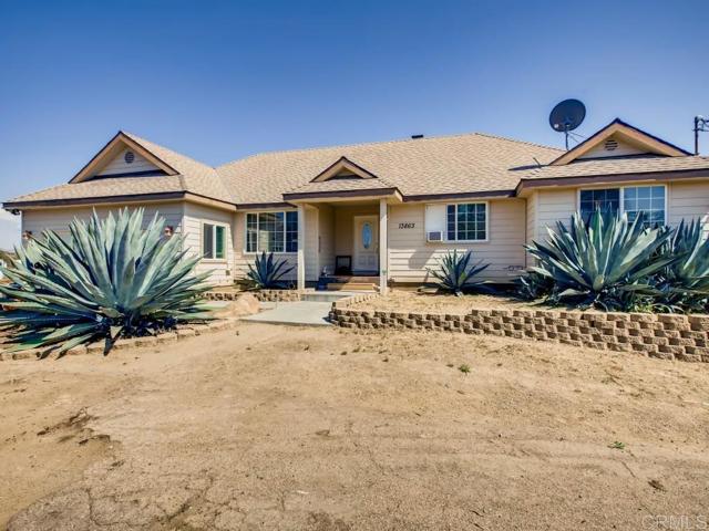Detail Gallery Image 1 of 1 For 13863 Hwy 67, Lakeside,  CA 92040 - 3 Beds | 2 Baths