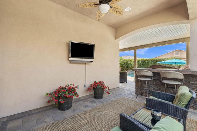81919 Avenida Dulce, Indio CA: https://media.crmls.org/mediaz/0d9dc52c-6adf-4cbc-9ef4-fef767405b82.jpg