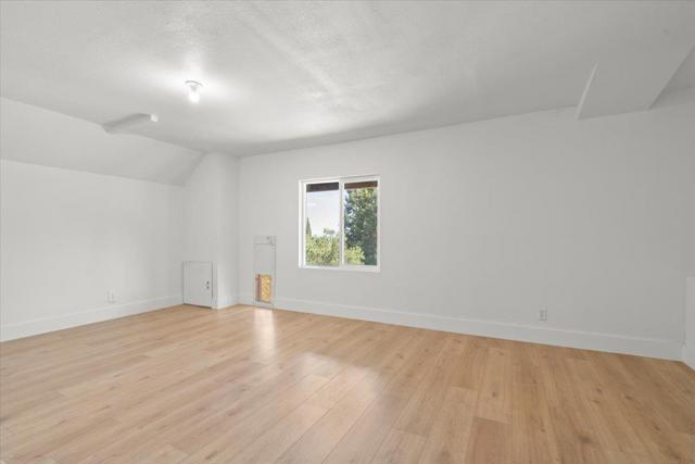 1501 Welburn Avenue, Gilroy CA: https://media.crmls.org/mediaz/0d9dd79f-ac15-49a5-9b45-247da62c4bda.jpg