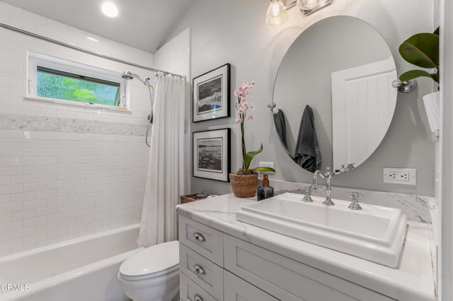 4290 Aspen Lane, Somis CA: https://media.crmls.org/mediaz/0d9ffbf2-fdc4-4495-8b81-1c09243c4df2.jpg