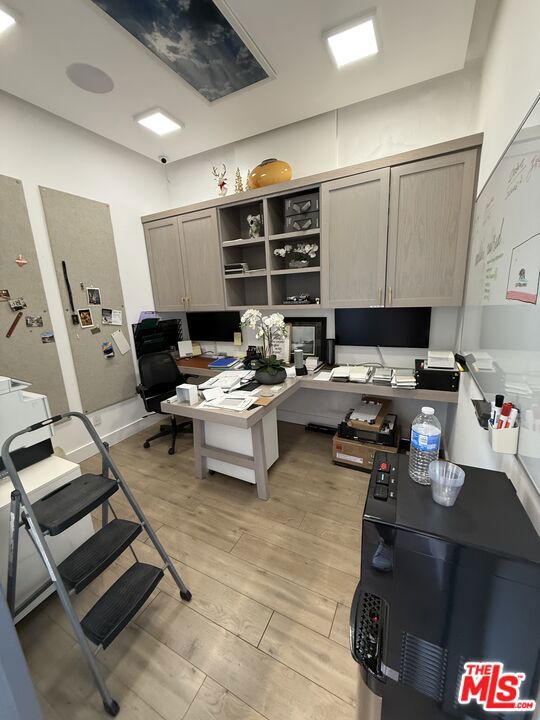  Commercial for Sale in Los Angeles, California