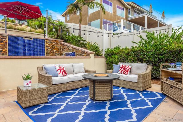 1571 San Elijo Ave, Cardiff by the Sea CA: https://media.crmls.org/mediaz/0da50330-8133-420d-8380-a1255b90a512.jpg