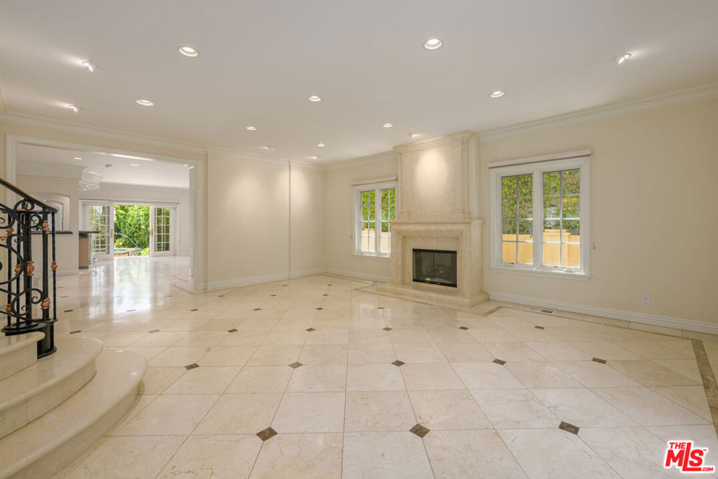 MLS #26833369 image #2