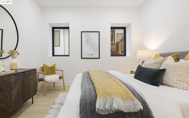 7270 Woodrow Dr, Oakland CA: https://media.crmls.org/mediaz/0da7617f-7b82-40bc-a2b2-676338545083.jpg