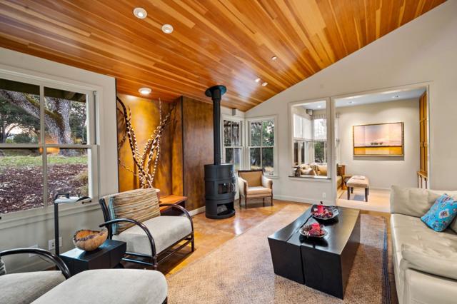 3 Refugio Trace, Carmel CA: https://media.crmls.org/mediaz/0da801b0-aec3-411a-bdb3-c8725133a48c.jpg