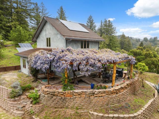 18010 Moonrise Road, Boulder Creek CA: https://media.crmls.org/mediaz/0da9251b-c898-49c8-aef9-4a91db4a3e1c.jpg