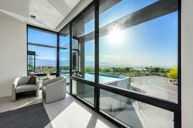 2085 Desert Flower Court, Palm Springs CA: https://media.crmls.org/mediaz/0da9a381-2fbf-4be2-a101-e4ef80462838.jpg