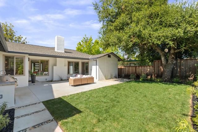 1961 Fordham Way, Mountain View CA: https://media.crmls.org/mediaz/0daa6c3b-2d18-4461-a63f-c96014e31f65.jpg