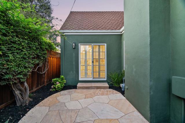 16717 Shannon Road, Los Gatos CA: https://media.crmls.org/mediaz/0dab1b6e-a8b6-4ed4-ae57-bdf5dddfe960.jpg