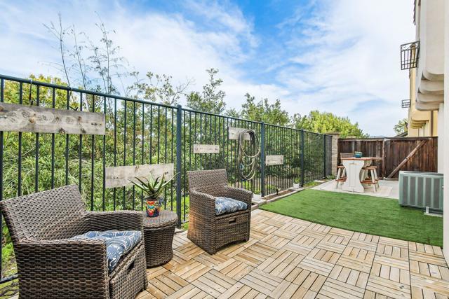 Detail Gallery Image 14 of 37 For 2233 Capistrano Way #18,  Chula Vista,  CA 91915 - 4 Beds | 3 Baths