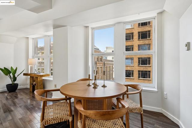 1615 Broadway, Oakland CA: https://media.crmls.org/mediaz/0daba610-8d95-4763-98d8-21cbaff4a424.jpg