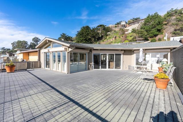 545 Beach Drive, Aptos CA: https://media.crmls.org/mediaz/0dad0eb3-c7df-4447-9261-16a45e79e47e.jpg