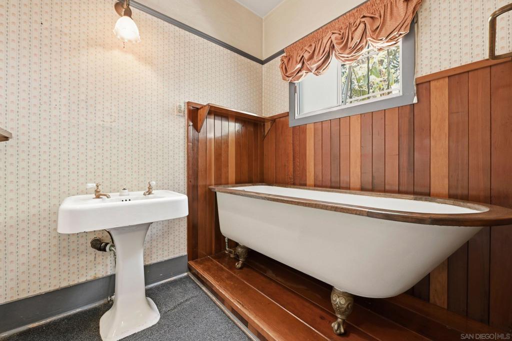 528 6th Ave. - photo 14