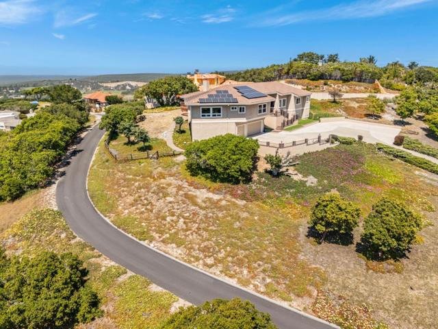 25061 Hidden Mesa Court, Monterey CA: https://media.crmls.org/mediaz/0dadc834-6df8-4b7b-9910-1e9c2d98bf76.jpg