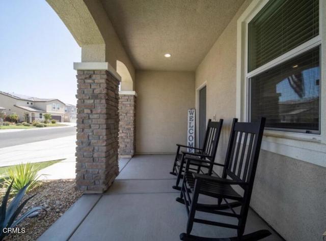 Detail Gallery Image 3 of 15 For 5829 Commonwealth Ave, Bakersfield,  CA 93313 - 3 Beds | 3 Baths