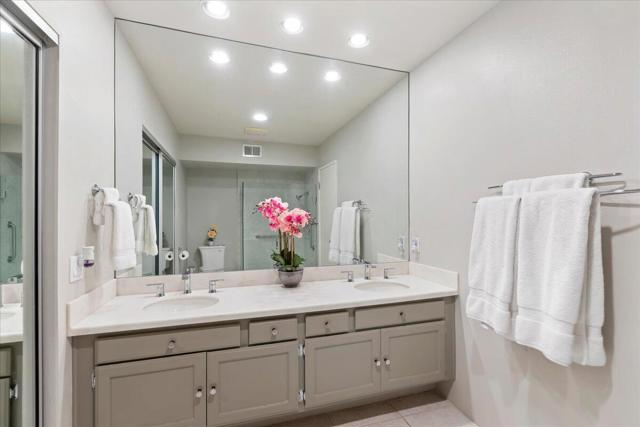 1711 Grand Bahama Drive W, Palm Springs, CA 92264