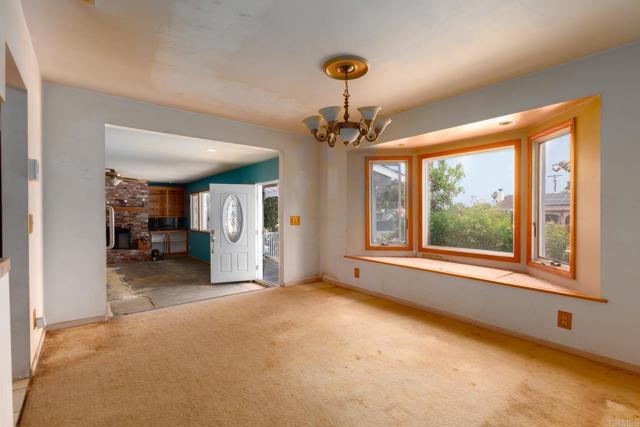 7701 Marie Avenue, La Mesa CA: https://media.crmls.org/mediaz/0daed238-8743-4e3b-baef-2abb93b10b7b.jpg
