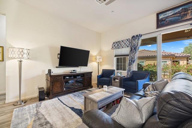 4017 Via Fragante, Palm Desert CA: https://media.crmls.org/mediaz/0daee63f-00e8-439c-ad0a-937d3062ece0.jpg