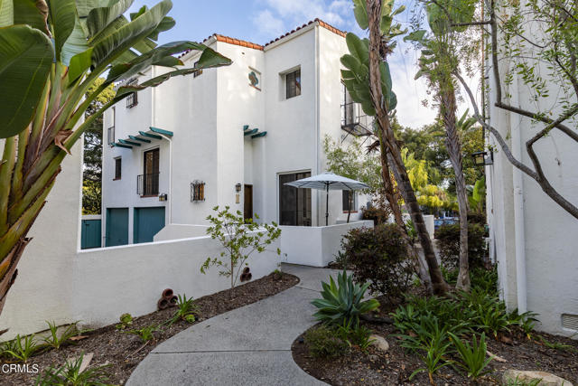 Detail Gallery Image 1 of 1 For 330 W Alamar Ave a,  Santa Barbara,  CA 93105 - 2 Beds | 2/1 Baths
