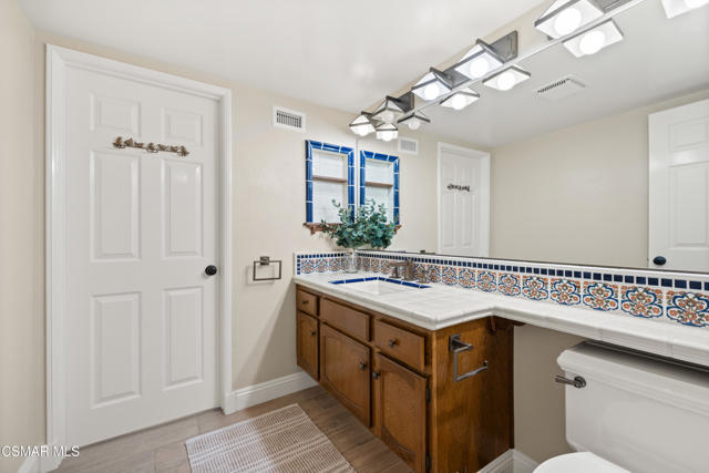 2008 Goldenrod Court, Westlake Village CA: https://media.crmls.org/mediaz/0daf2f6d-dd84-48d6-8328-7941ca891e44.jpg