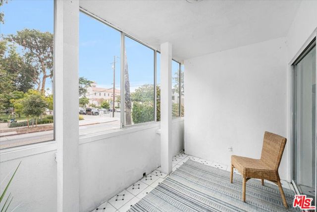 1101 Lincoln Boulevard, Santa Monica CA: https://media.crmls.org/mediaz/0db0af9c-3335-4875-a4c7-4ff3432050f6.jpg