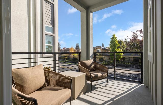 289 Llewellyn Avenue, Campbell CA: https://media.crmls.org/mediaz/0db1b72b-2510-459d-b23f-1e56a2da1528.jpg