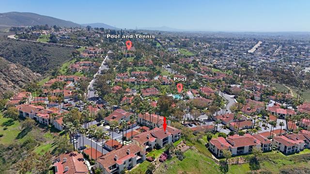 3116 Vista Bonita, Carlsbad CA: https://media.crmls.org/mediaz/0db3cafb-502c-4ab2-a0d2-f00153333623.jpg