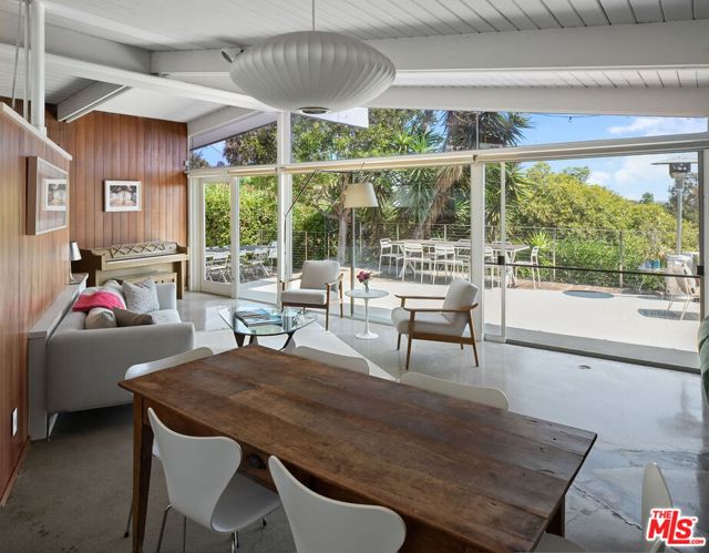 12400 Deerbrook Lane, Los Angeles CA: https://media.crmls.org/mediaz/0db40464-a326-456a-868b-8cc380e560c0.jpg