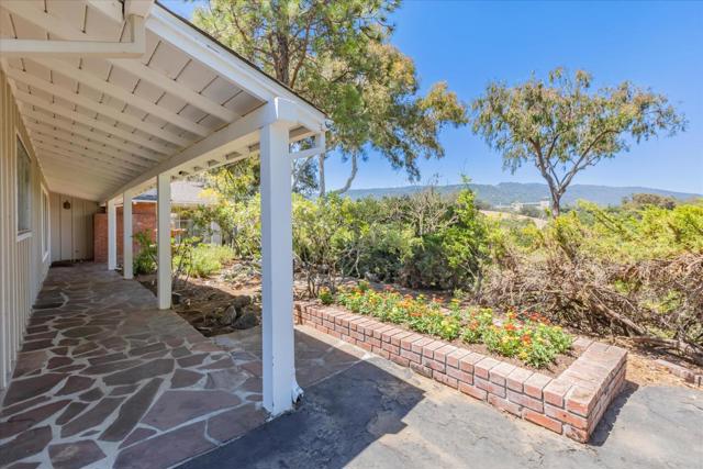 5824 Arboretum Drive, Los Altos CA: https://media.crmls.org/mediaz/0db488bb-a462-4fcf-b651-f8e28a49ad83.jpg
