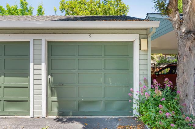 457 Sierra Vista Avenue, Mountain View CA: https://media.crmls.org/mediaz/0db52b2b-6a05-49b2-a3e5-55b9f370e334.jpg