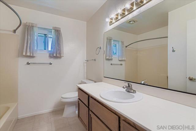 8896 Highwood Drive, San Diego CA: https://media.crmls.org/mediaz/0db5976f-c8f3-4824-907a-f796341a8a53.jpg