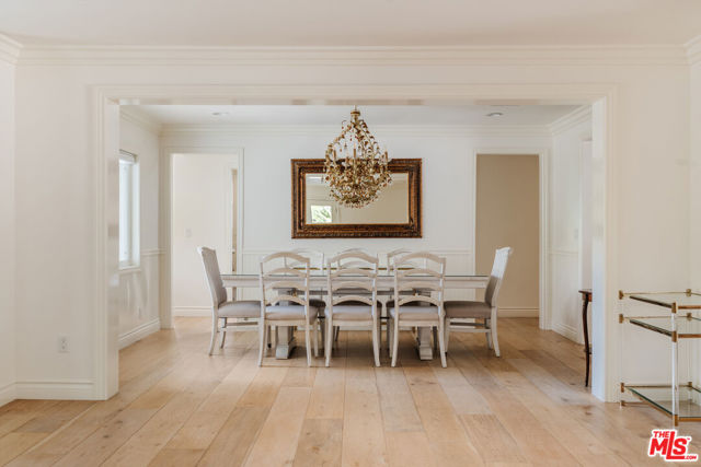 15514 Del Gado Drive, Sherman Oaks CA: https://media.crmls.org/mediaz/0db6cda1-30b3-49ea-9194-a1d1e18ca1b2.jpg