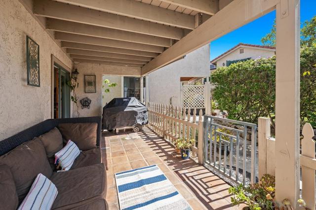 2843 Unicornio St, Carlsbad CA: https://media.crmls.org/mediaz/0db6e065-d212-406d-8d02-6e3cf2d53223.jpg