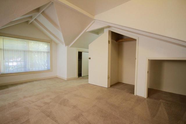 19 S Delaware Street, San Mateo CA: https://media.crmls.org/mediaz/0db7e99e-86d4-42f4-9189-a678d84dd127.jpg