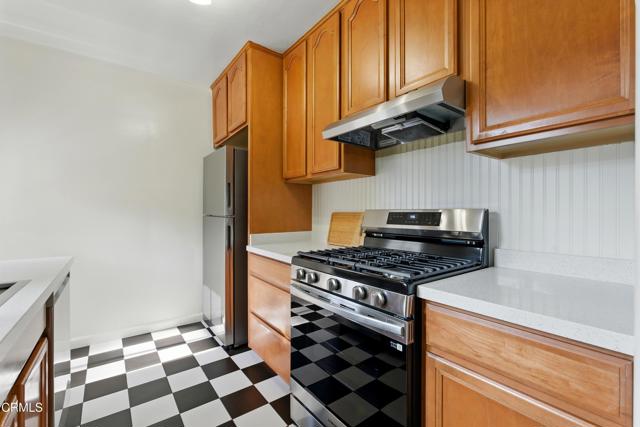 Detail Gallery Image 5 of 20 For 1545 1/2 Riverside Dr, Glendale,  CA 91201 - 2 Beds | 1 Baths