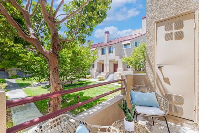 219 Commons Lane, Foster City CA: https://media.crmls.org/mediaz/0db8f8ad-54c5-40b2-beeb-c01678e33c5e.jpg