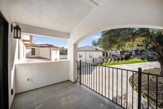 8772 Foxglove Court, Gilroy CA: https://media.crmls.org/mediaz/0db949c1-c275-4a24-81a8-9036a9eae9d3.jpg