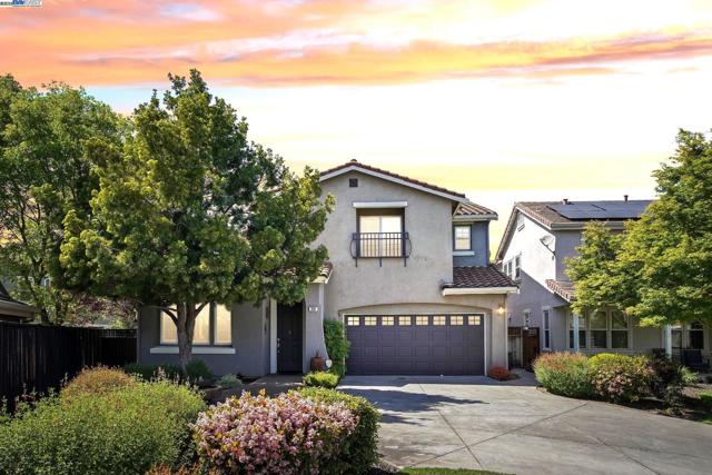 320 Oaks Bridge Pl, Pleasanton CA: https://media.crmls.org/mediaz/0db97562-5a12-4173-80b5-e0b2dc257ea6.jpg