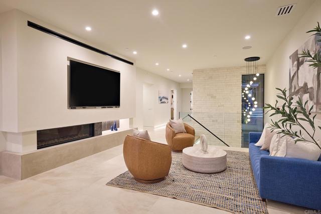 537 N Granados Avenue, Solana Beach CA: https://media.crmls.org/mediaz/0db9c2a0-e276-4dfd-b3c2-d0b787d8f7be.jpg