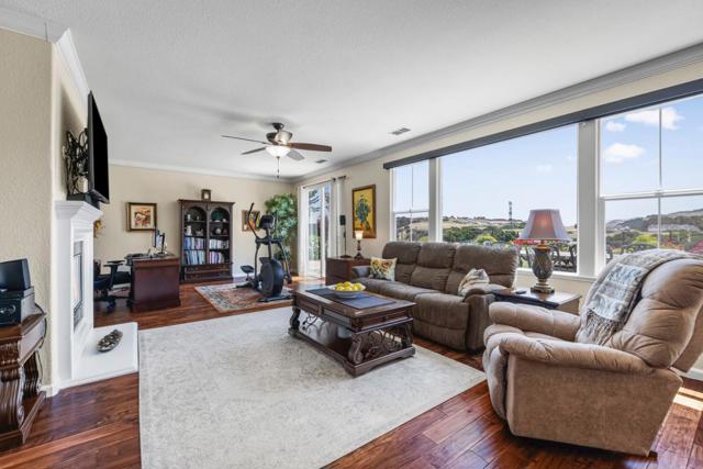 531 Via Vaquero Sur, San Juan Bautista CA: https://media.crmls.org/mediaz/0db9e330-5d20-4287-8776-09650999bf6d.jpg