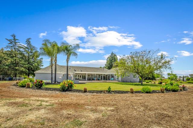 14830 Bartlett Court, San Martin CA: https://media.crmls.org/mediaz/0dba72e0-ce01-4af0-9253-3bcc7e9eb835.jpg
