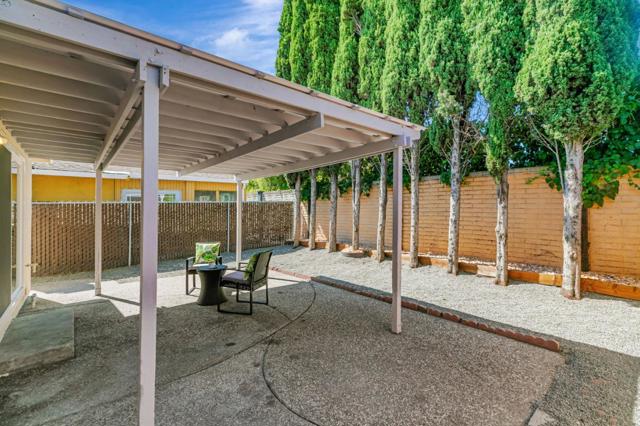 633 Easton Drive, San Jose CA: https://media.crmls.org/mediaz/0dbada90-9ff2-4cc3-b1bf-ede35e9ad752.jpg