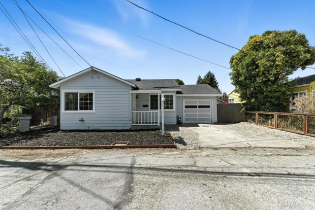 6 Clinton Court, Redwood City CA: https://media.crmls.org/mediaz/0dbbd179-cc7c-46b7-ab79-3399d365f537.jpg