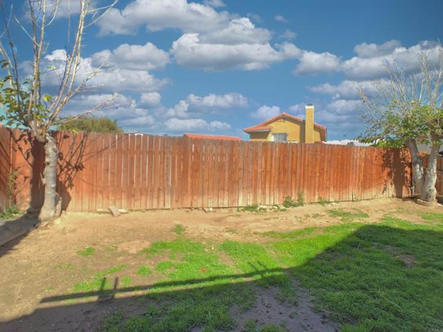 Detail Gallery Image 19 of 21 For 452 Feliz, Perris,  CA 92571 - 3 Beds | 2/1 Baths