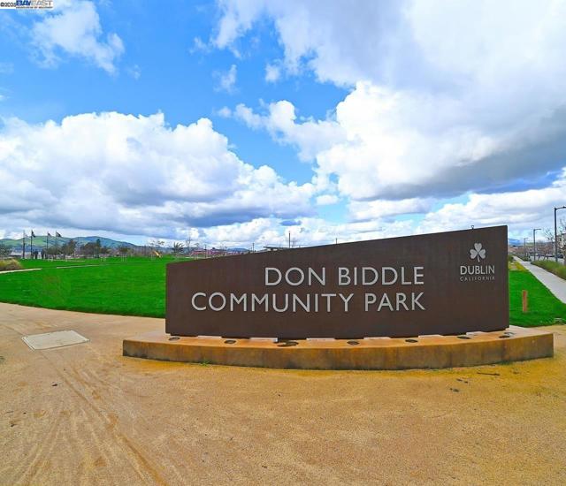 5623 Central Pkwy, Dublin CA: https://media.crmls.org/mediaz/0dbc9057-5c8c-432b-8463-a124524ff4bb.jpg