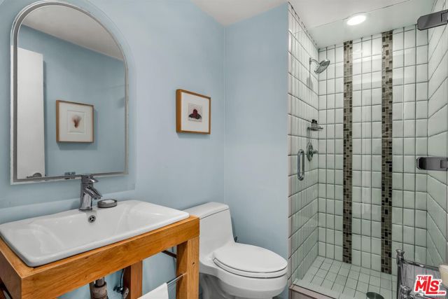 2332 Fox Hills Drive, Los Angeles CA: https://media.crmls.org/mediaz/0dbd6d2e-616f-4a40-99b5-d06a89ad4ca4.jpg