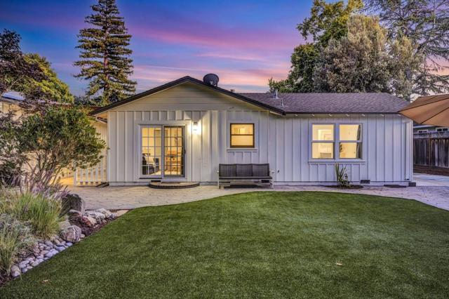 667 Cuesta Drive, Los Altos CA: https://media.crmls.org/mediaz/0dbddb76-dfad-487f-a8a8-e2ad7f195813.jpg